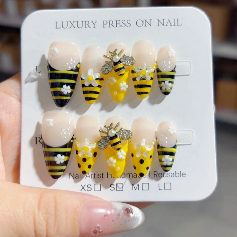 Handmade Press-On Nails -SKU: D456
